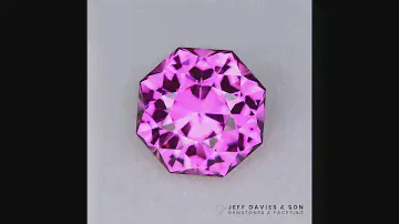 2.85ct - Lab hot pink Sapphire - flame fusion