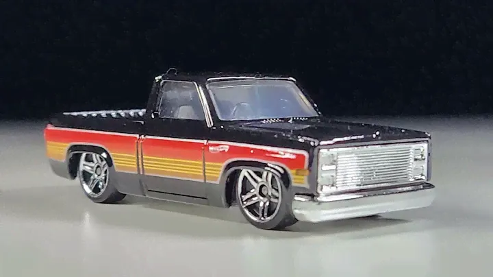 Hot Wheels Mainline Review: '83 Chevy Silverado | 2023 HW Slammed